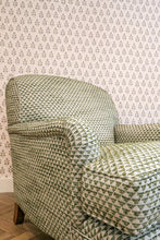 Load image into Gallery viewer, Charlbury Chair