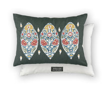 Load image into Gallery viewer, Flores Spice Cushion
